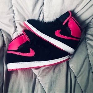 Nike Air Max Pink & Black Shoes Y